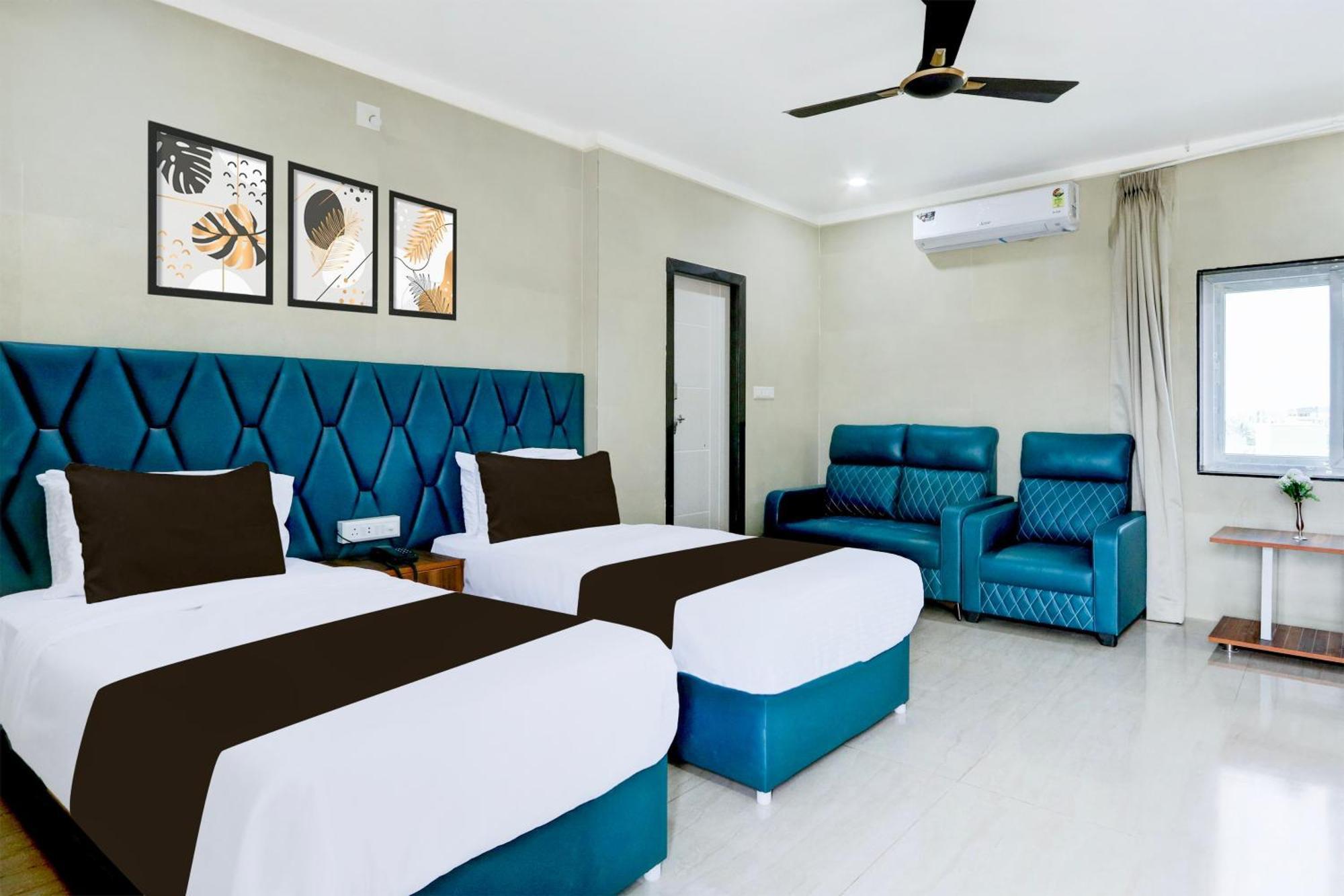 Hotel O Pr Grand Khammam Экстерьер фото
